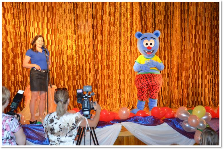 Micha�ki z Bibliomisiem w DK Sok�